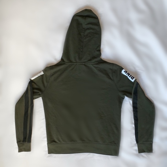 Pink Jackets - Picture 3 of 7